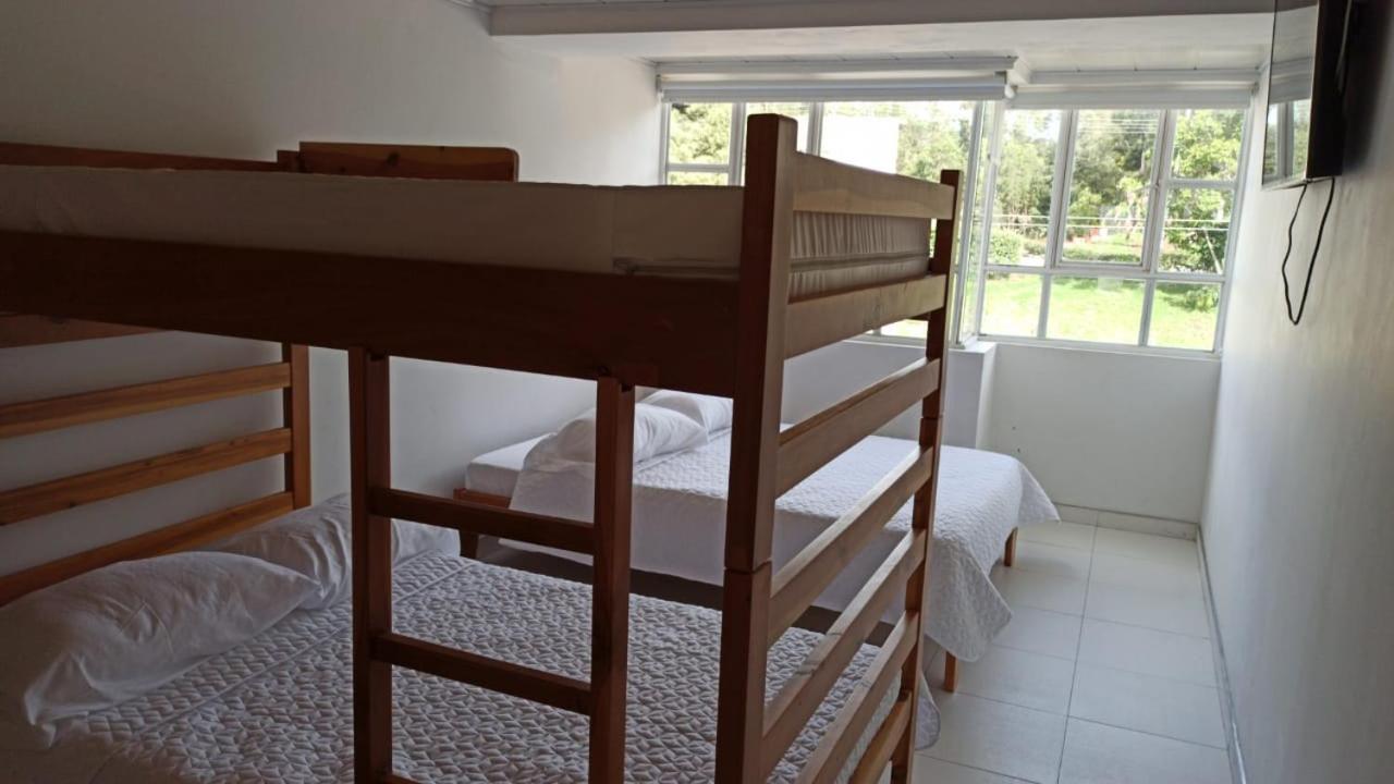 Hotel Mi Gloria تونخا المظهر الخارجي الصورة
